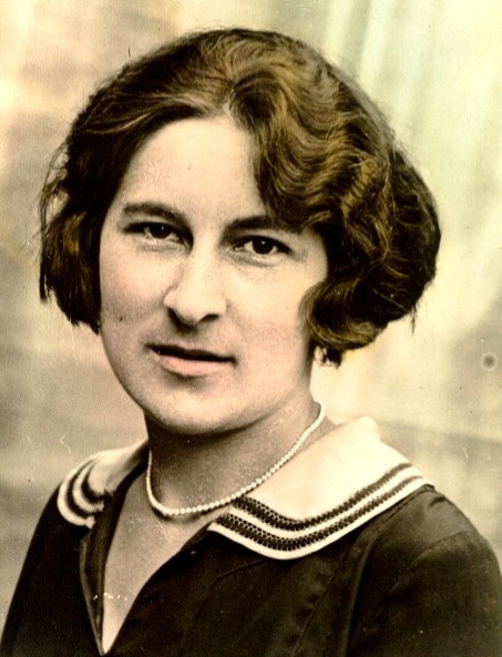 Tinted portrait of a young woman, early twentieth century