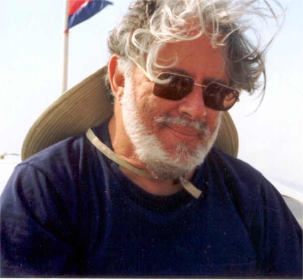 On the Mekong River, February 22, 2002. Leaving Kratie and heading to Phnom Penh and then Paris. Will I go back? I don't want to. But I never say...